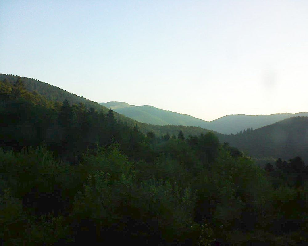Le petit ballon vu depuis le Domaine Langmatt à Murbach le 14.07.2018 à 06:45 Le petit ballon (Alsace, Vosges) le 14.07.2018 à 06:45