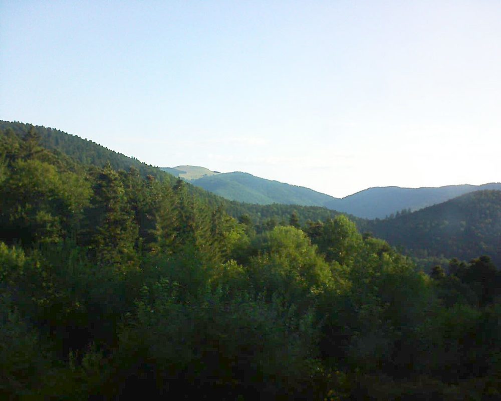 Le petit ballon vu depuis le Domaine Langmatt à Murbach le 16.07.2018 à 07:45 Le petit ballon (Alsace, Vosges) le 16.07.2018 à 07:45