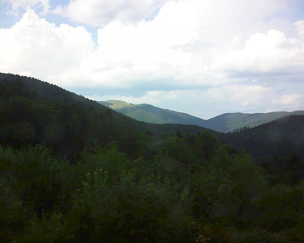 Le petit ballon vu depuis le Domaine Langmatt à Murbach le 16.07.2018 à 16:15 Le petit ballon (Alsace, Vosges) le 16.07.2018 à 16:15
