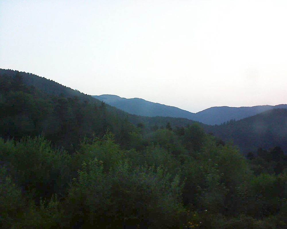 Le petit ballon vu depuis le Domaine Langmatt à Murbach le 17.07.2018 à 05:45 Le petit ballon (Alsace, Vosges) le 17.07.2018 à 05:45