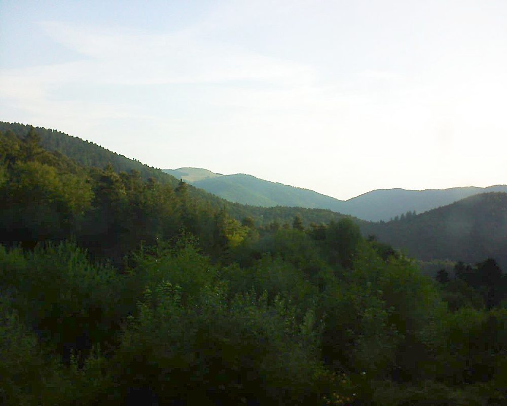 Le petit ballon vu depuis le Domaine Langmatt à Murbach le 17.07.2018 à 07:15 Le petit ballon (Alsace, Vosges) le 17.07.2018 à 07:15