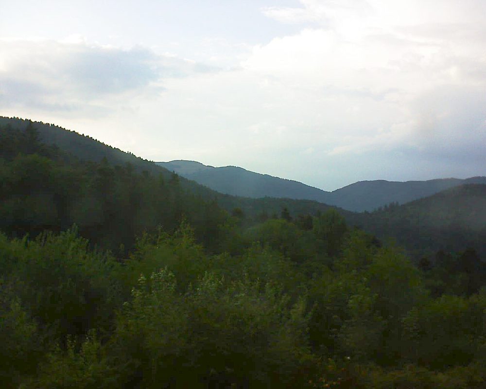 Le petit ballon vu depuis le Domaine Langmatt à Murbach le 17.07.2018 à 20:00 Le petit ballon (Alsace, Vosges) le 17.07.2018 à 20:00
