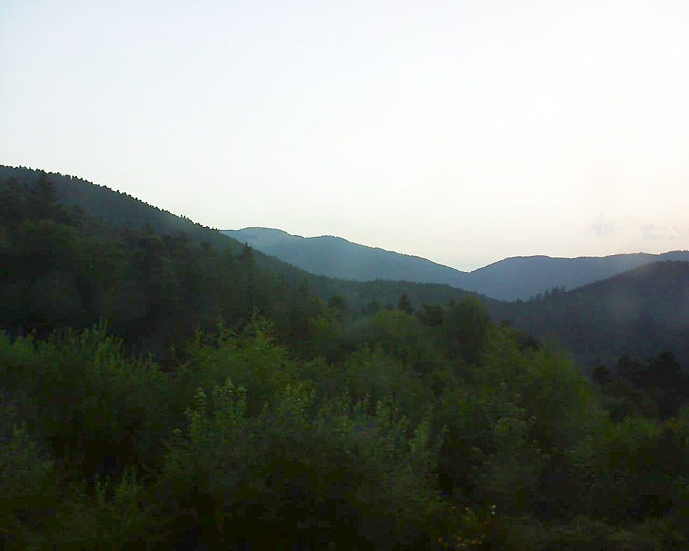Le petit ballon vu depuis le Domaine Langmatt à Murbach le 18.07.2018 à 06:00 Le petit ballon (Alsace, Vosges) le 18.07.2018 à 06:00