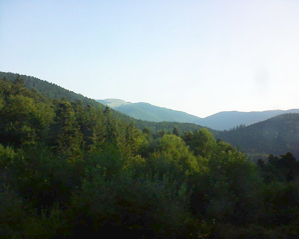 Le petit ballon vu depuis le Domaine Langmatt à Murbach le 18.07.2018 à 07:45 Le petit ballon (Alsace, Vosges) le 18.07.2018 à 07:45