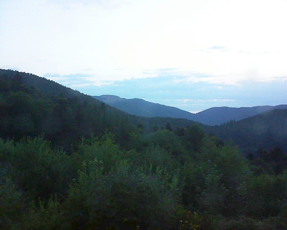 Le petit ballon vu depuis le Domaine Langmatt à Murbach le 19.07.2018 à 05:45 Le petit ballon (Alsace, Vosges) le 19.07.2018 à 05:45