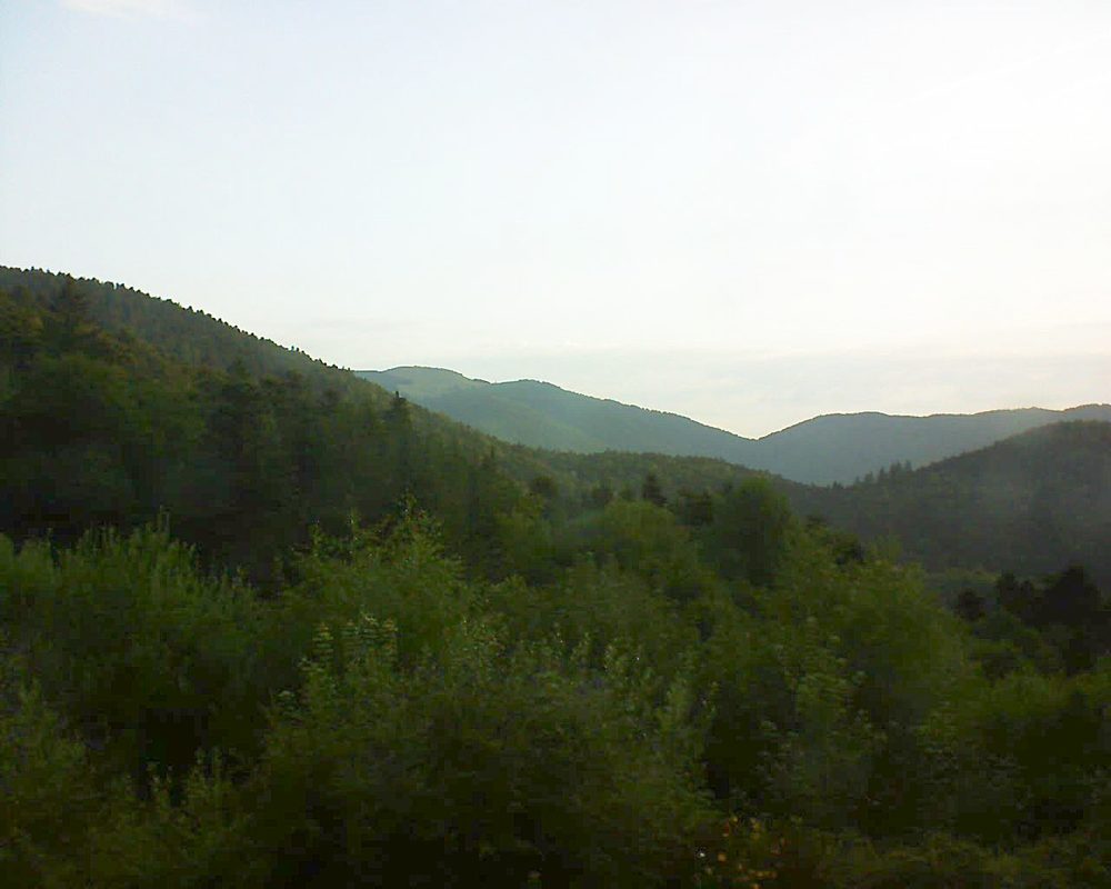 Le petit ballon vu depuis le Domaine Langmatt à Murbach le 19.07.2018 à 06:45 Le petit ballon (Alsace, Vosges) le 19.07.2018 à 06:45