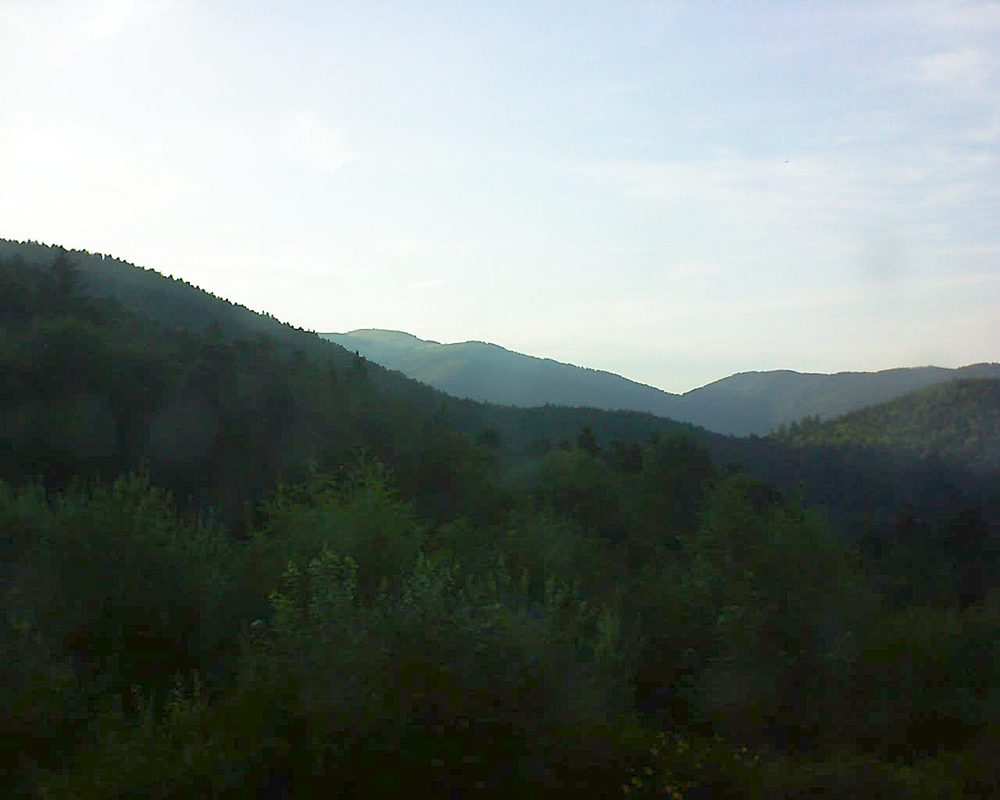 Le petit ballon vu depuis le Domaine Langmatt à Murbach le 19.07.2018 à 20:00 Le petit ballon (Alsace, Vosges) le 19.07.2018 à 20:00