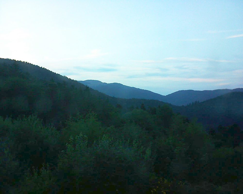 Le petit ballon vu depuis le Domaine Langmatt à Murbach le 19.07.2018 à 21:15 Le petit ballon (Alsace, Vosges) le 19.07.2018 à 21:15