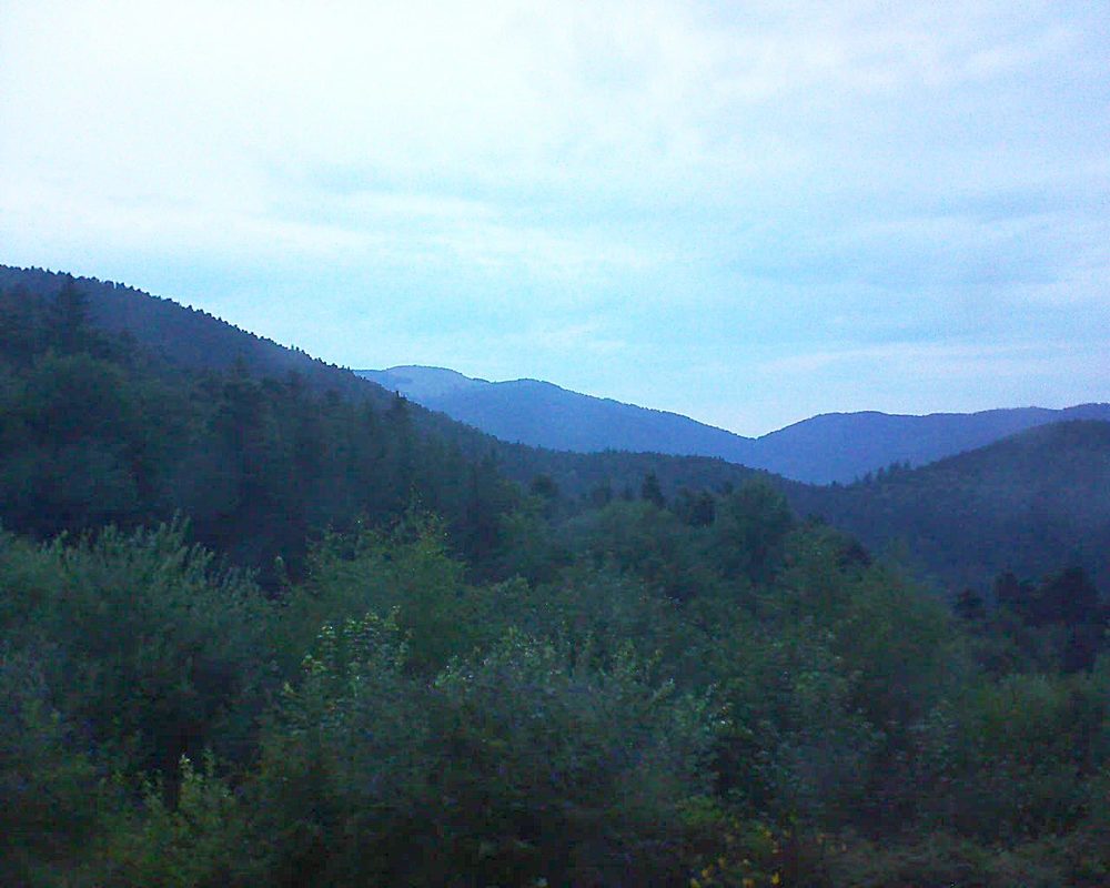 Le petit ballon vu depuis le Domaine Langmatt à Murbach le 20.07.2018 à 21:15 Le petit ballon (Alsace, Vosges) le 20.07.2018 à 21:15