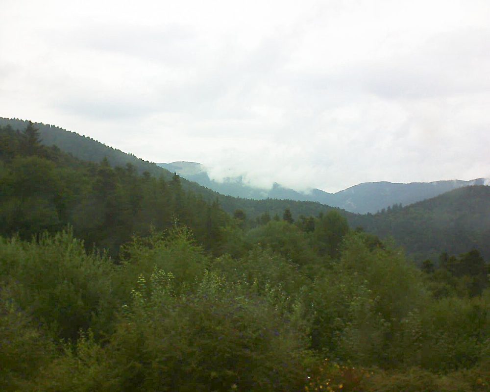 Le petit ballon vu depuis le Domaine Langmatt à Murbach le 21.07.2018 à 15:15 Le petit ballon (Alsace, Vosges) le 21.07.2018 à 15:15