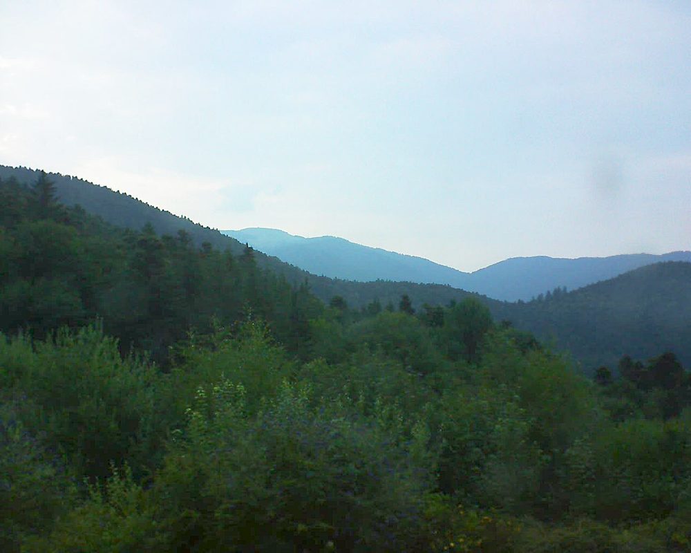 Le petit ballon vu depuis le Domaine Langmatt à Murbach le 22.07.2018 à 20:45 Le petit ballon (Alsace, Vosges) le 22.07.2018 à 20:45