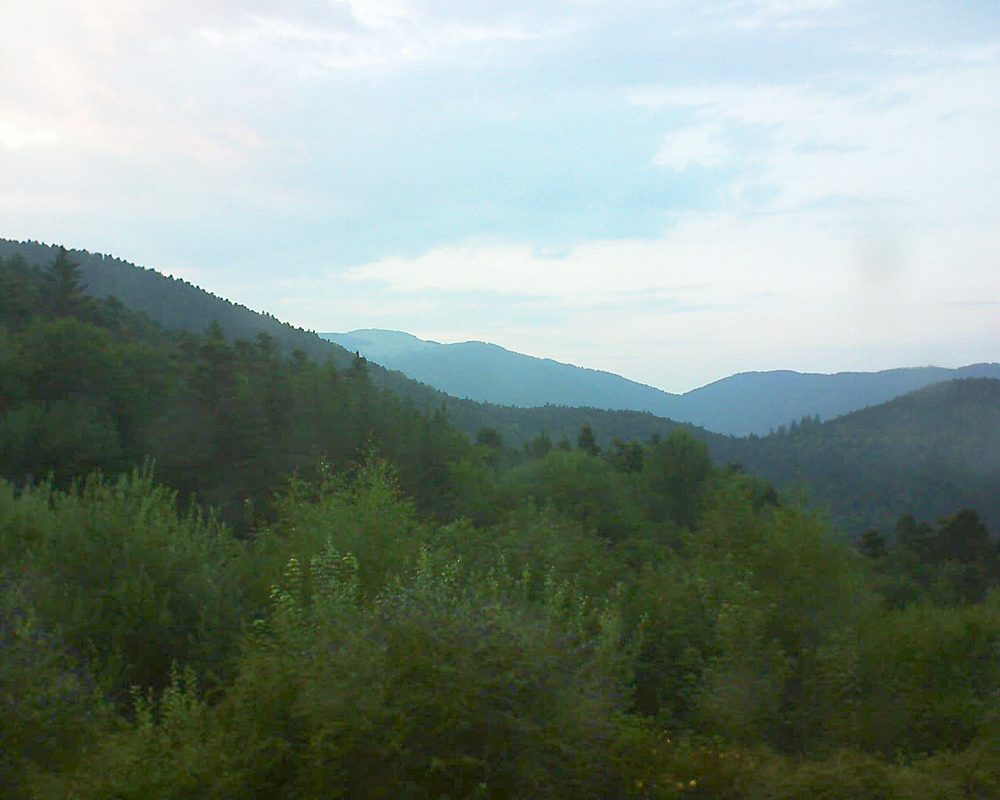 Le petit ballon vu depuis le Domaine Langmatt à Murbach le 24.07.2018 à 21:00 Le petit ballon (Alsace, Vosges) le 24.07.2018 à 21:00