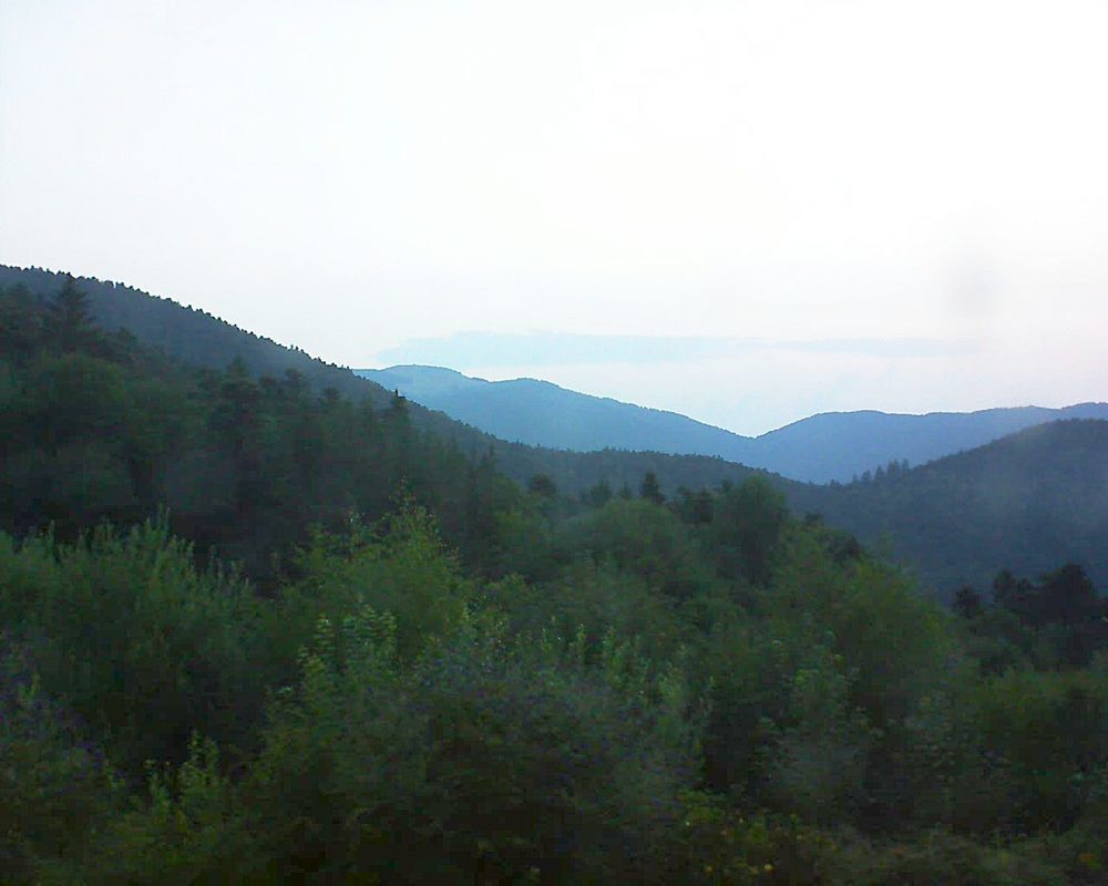 Le petit ballon vu depuis le Domaine Langmatt à Murbach le 25.07.2018 à 06:00 Le petit ballon (Alsace, Vosges) le 25.07.2018 à 06:00