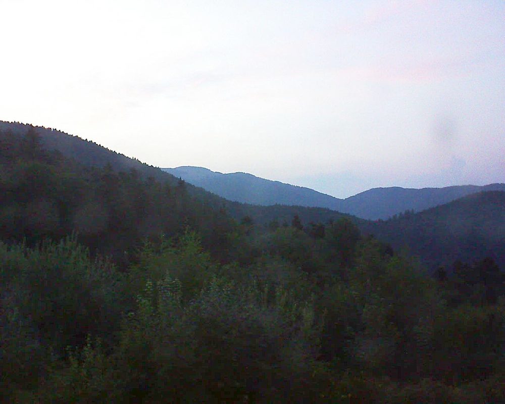 Le petit ballon vu depuis le Domaine Langmatt à Murbach le 25.07.2018 à 21:30 Le petit ballon (Alsace, Vosges) le 25.07.2018 à 21:30