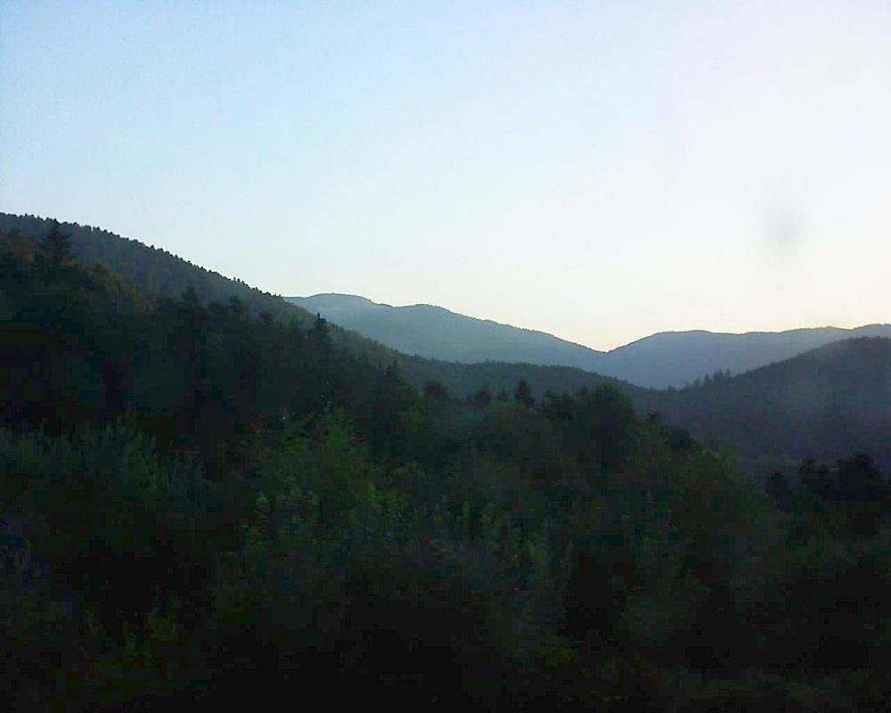 Le petit ballon vu depuis le Domaine Langmatt à Murbach le 26.07.2018 à 06:30 Le petit ballon (Alsace, Vosges) le 26.07.2018 à 06:30