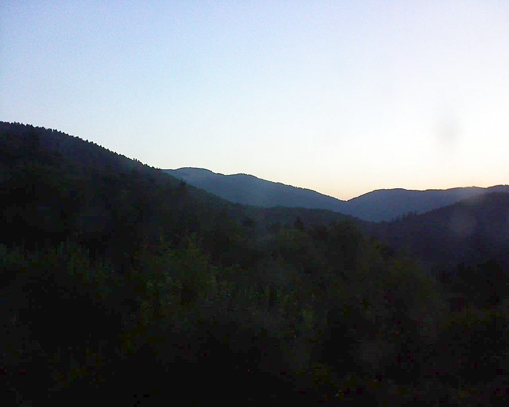 Le petit ballon vu depuis le Domaine Langmatt à Murbach le 27.07.2018 à 05:45 Le petit ballon (Alsace, Vosges) le 27.07.2018 à 05:45
