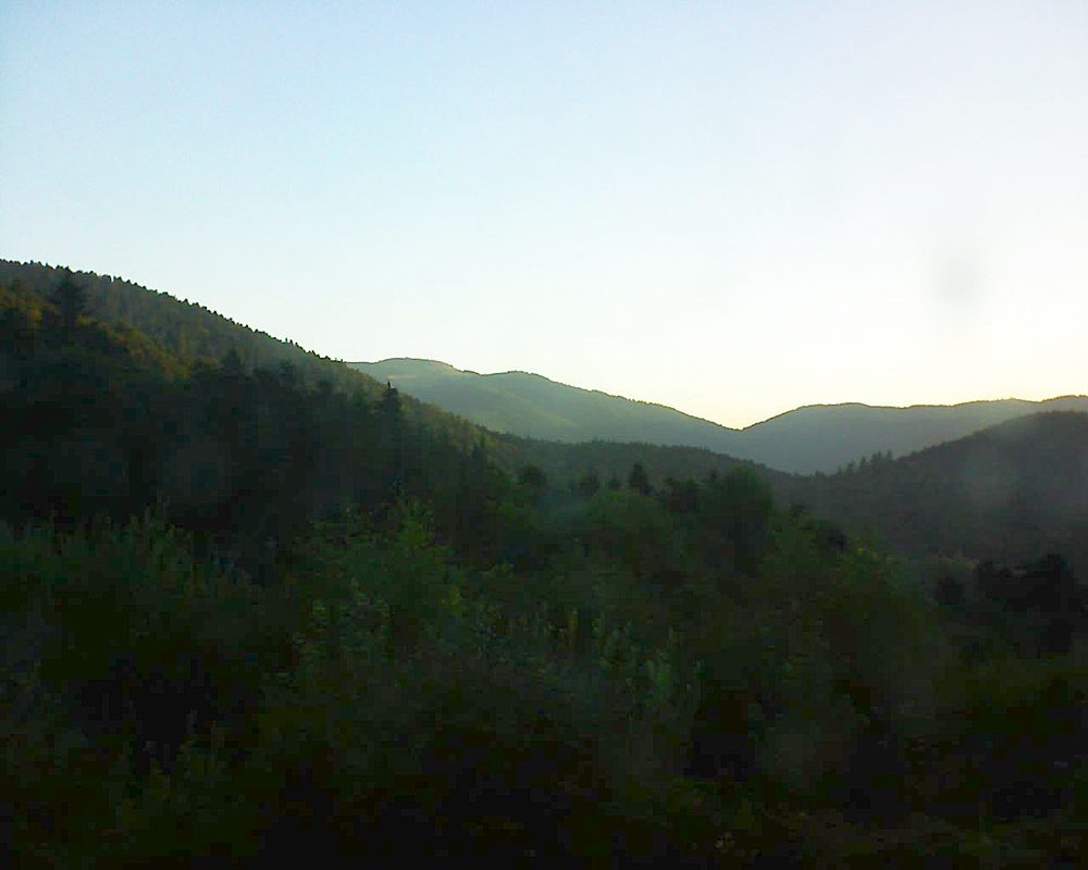 Le petit ballon vu depuis le Domaine Langmatt à Murbach le 27.07.2018 à 06:30 Le petit ballon (Alsace, Vosges) le 27.07.2018 à 06:30