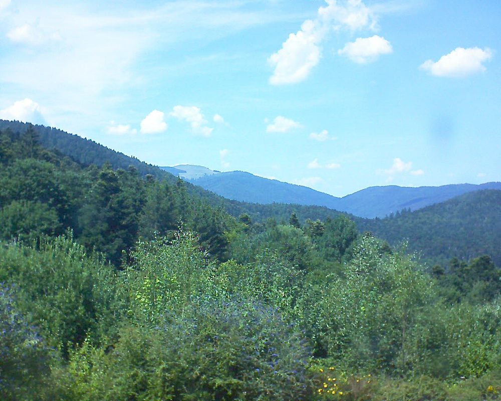 Le petit ballon vu depuis le Domaine Langmatt à Murbach le 27.07.2018 à 15:00 Le petit ballon (Alsace, Vosges) le 27.07.2018 à 15:00