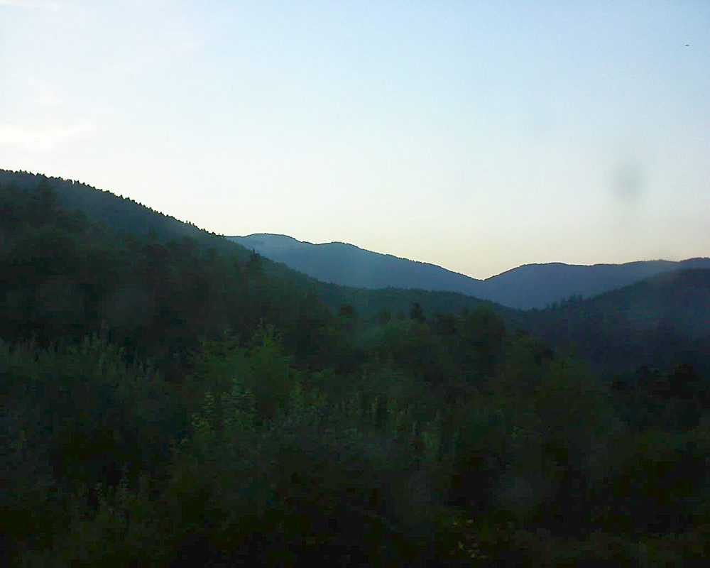Le petit ballon vu depuis le Domaine Langmatt à Murbach le 27.07.2018 à 20:45 Le petit ballon (Alsace, Vosges) le 27.07.2018 à 20:45
