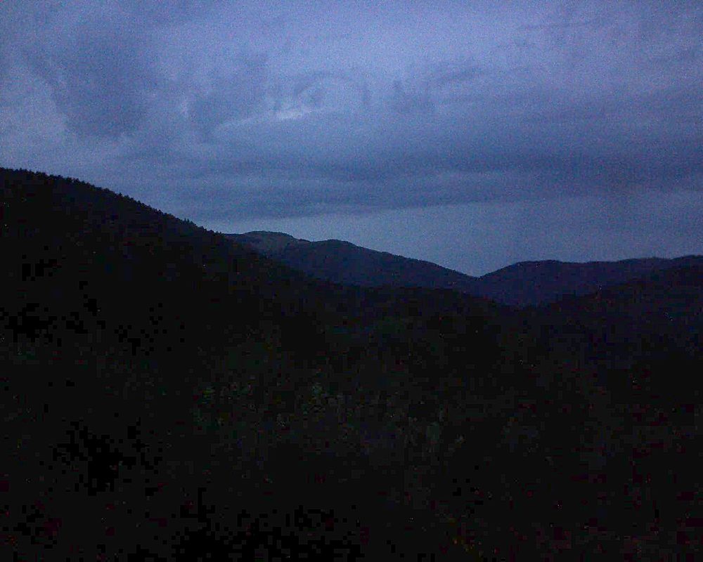 Le petit ballon vu depuis le Domaine Langmatt à Murbach le 28.07.2018 à 05:45 Le petit ballon (Alsace, Vosges) le 28.07.2018 à 05:45