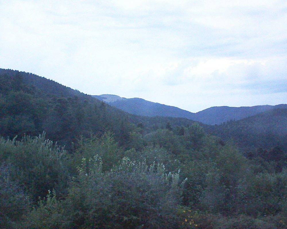 Le petit ballon vu depuis le Domaine Langmatt à Murbach le 28.07.2018 à 06:00 Le petit ballon (Alsace, Vosges) le 28.07.2018 à 06:00