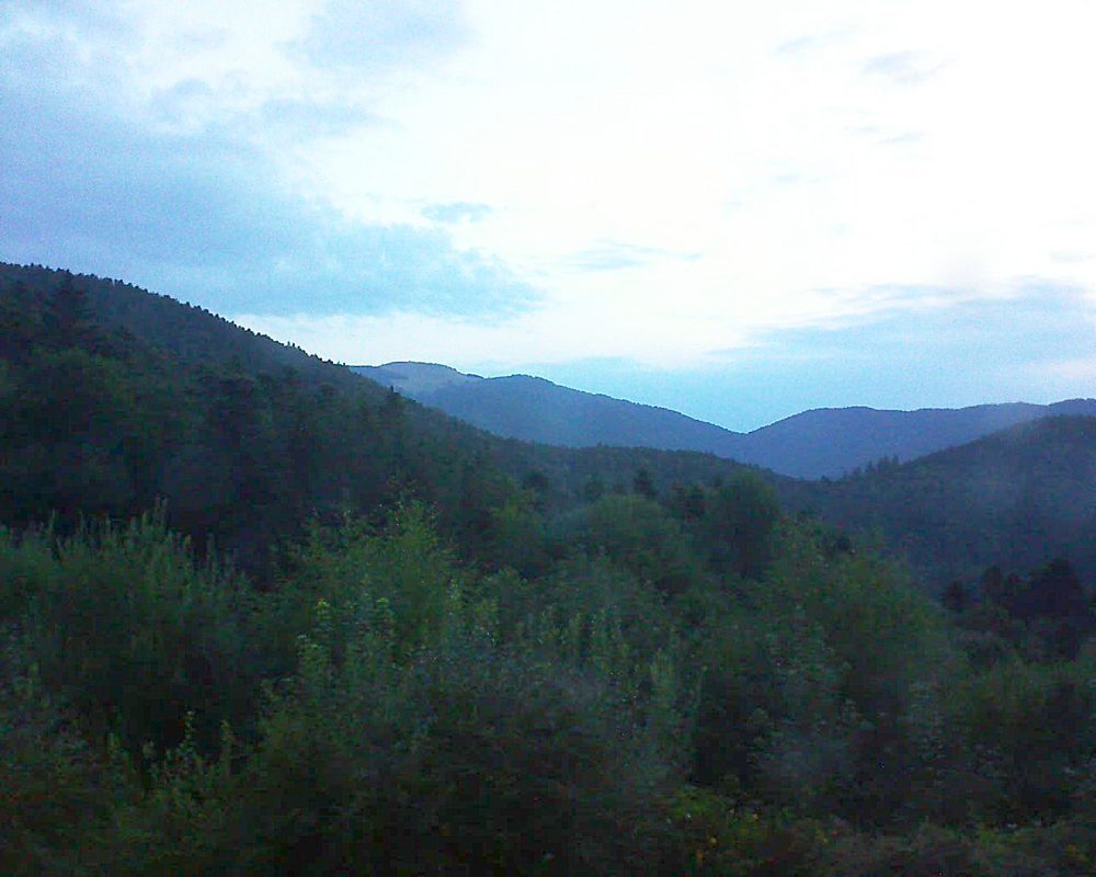 Le petit ballon vu depuis le Domaine Langmatt à Murbach le 02.08.2018 à 06:00 Le petit ballon (Alsace, Vosges) le 02.08.2018 à 06:00