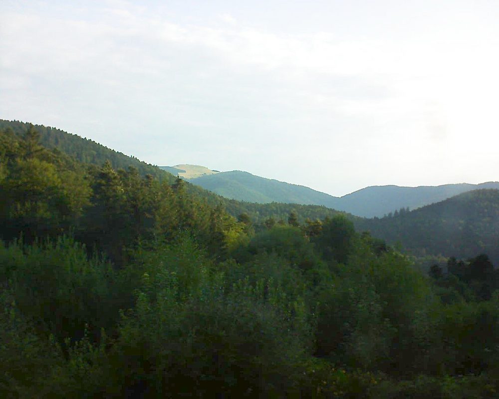 Le petit ballon vu depuis le Domaine Langmatt à Murbach le 02.08.2018 à 07:45 Le petit ballon (Alsace, Vosges) le 02.08.2018 à 07:45