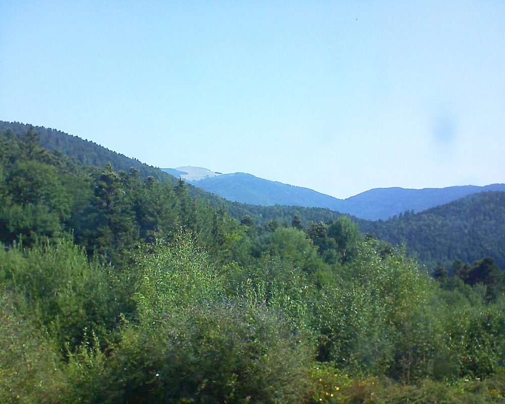 Le petit ballon vu depuis le Domaine Langmatt à Murbach le 05.08.2018 à 10:15 Le petit ballon (Alsace, Vosges) le 05.08.2018 à 10:15