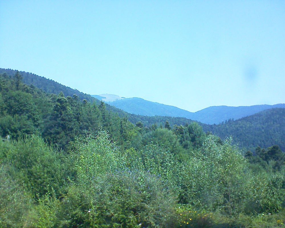 Le petit ballon vu depuis le Domaine Langmatt à Murbach le 05.08.2018 à 12:00 Le petit ballon (Alsace, Vosges) le 05.08.2018 à 12:00
