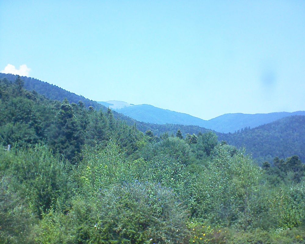 Le petit ballon vu depuis le Domaine Langmatt à Murbach le 05.08.2018 à 13:45 Le petit ballon (Alsace, Vosges) le 05.08.2018 à 13:45