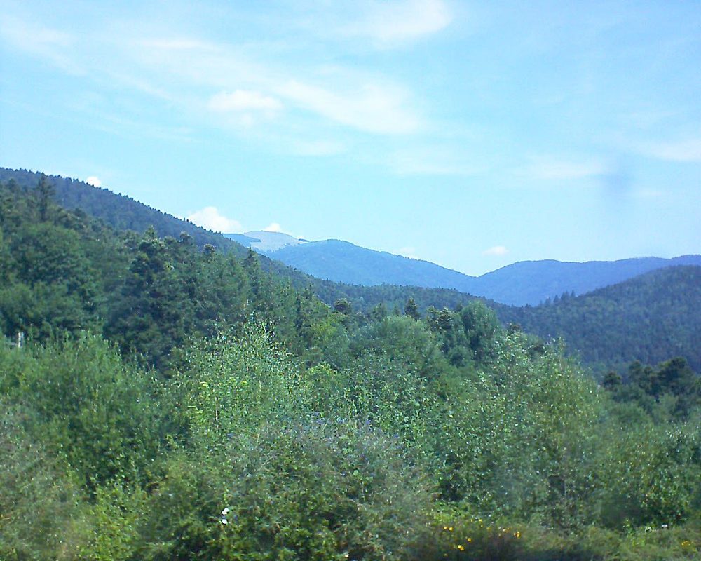 Le petit ballon vu depuis le Domaine Langmatt à Murbach le 06.08.2018 à 12:00 Le petit ballon (Alsace, Vosges) le 06.08.2018 à 12:00