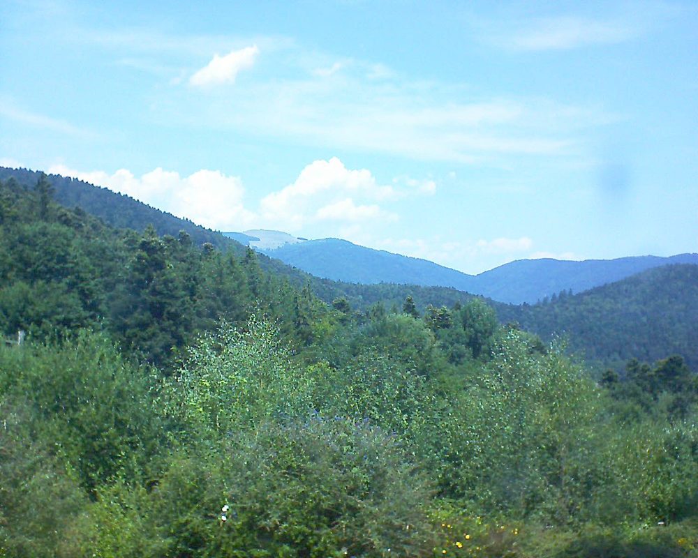 Le petit ballon vu depuis le Domaine Langmatt à Murbach le 06.08.2018 à 13:00 Le petit ballon (Alsace, Vosges) le 06.08.2018 à 13:00
