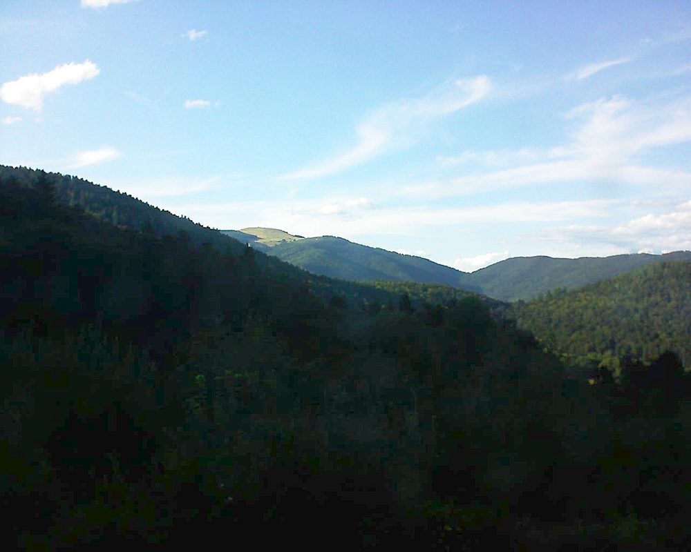 Le petit ballon vu depuis le Domaine Langmatt à Murbach le 10.08.2018 à 18:45 Le petit ballon (Alsace, Vosges) le 10.08.2018 à 18:45