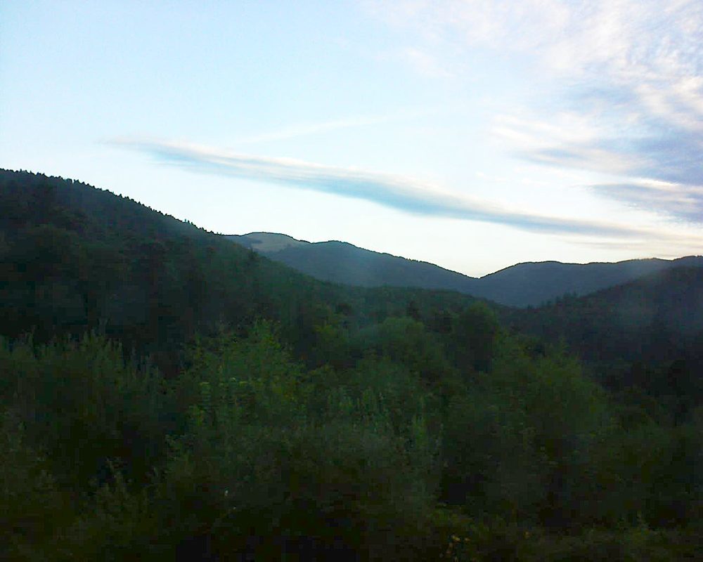 Le petit ballon vu depuis le Domaine Langmatt à Murbach le 11.08.2018 à 07:00 Le petit ballon (Alsace, Vosges) le 11.08.2018 à 07:00