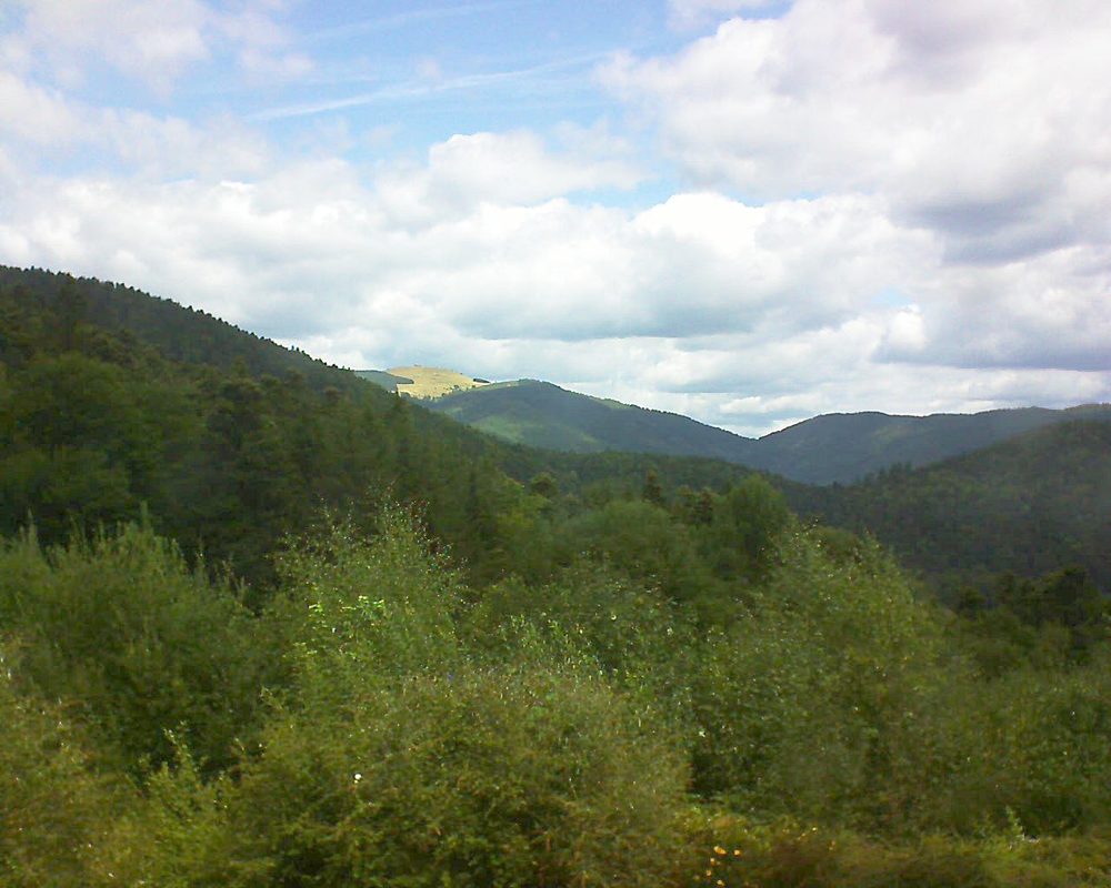 Le petit ballon vu depuis le Domaine Langmatt à Murbach le 11.08.2018 à 12:15 Le petit ballon (Alsace, Vosges) le 11.08.2018 à 12:15