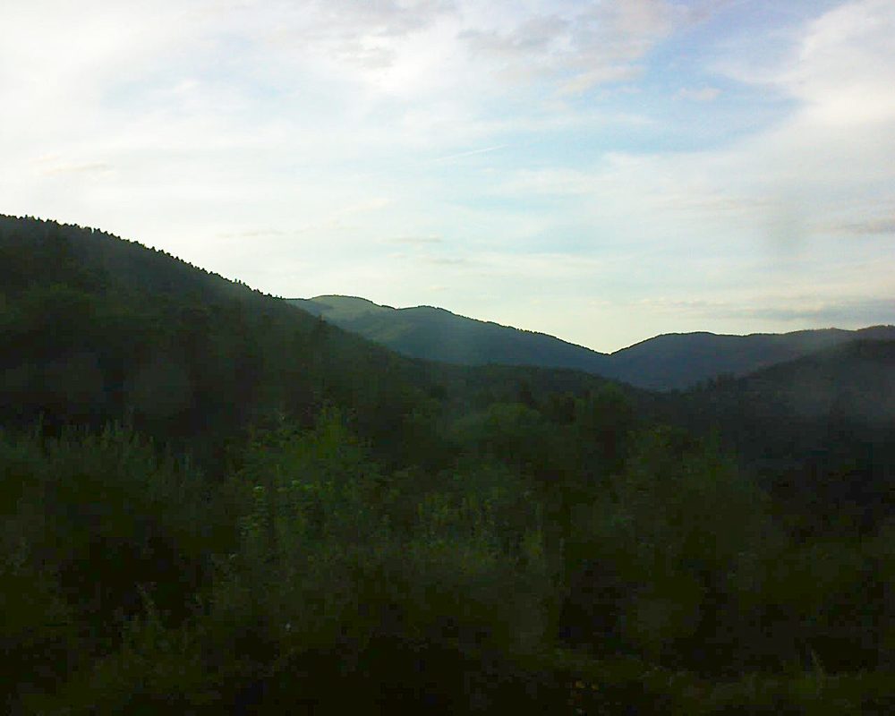 Le petit ballon vu depuis le Domaine Langmatt à Murbach le 11.08.2018 à 20:15 Le petit ballon (Alsace, Vosges) le 11.08.2018 à 20:15