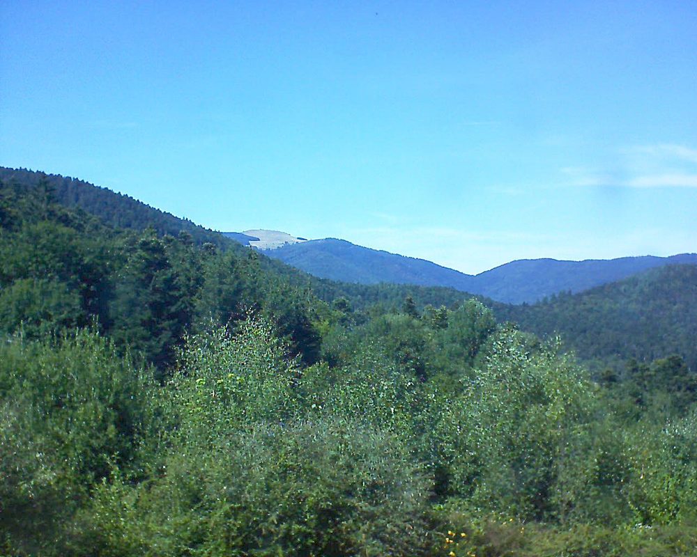Le petit ballon vu depuis le Domaine Langmatt à Murbach le 12.08.2018 à 15:30 Le petit ballon (Alsace, Vosges) le 12.08.2018 à 15:30