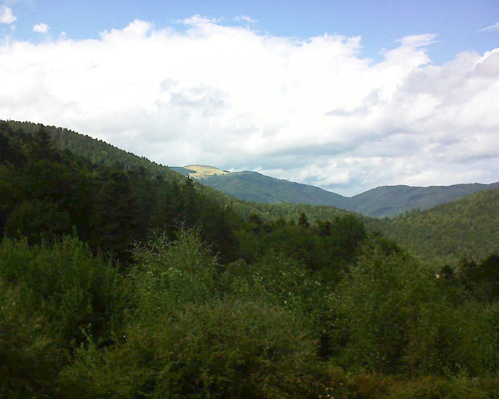 Le petit ballon vu depuis le Domaine Langmatt à Murbach le 13.08.2018 à 15:15 Le petit ballon (Alsace, Vosges) le 13.08.2018 à 15:15
