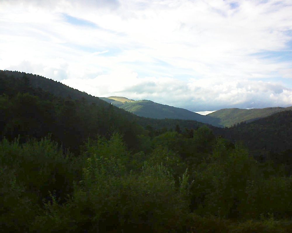 Le petit ballon vu depuis le Domaine Langmatt à Murbach le 13.08.2018 à 19:15 Le petit ballon (Alsace, Vosges) le 13.08.2018 à 19:15