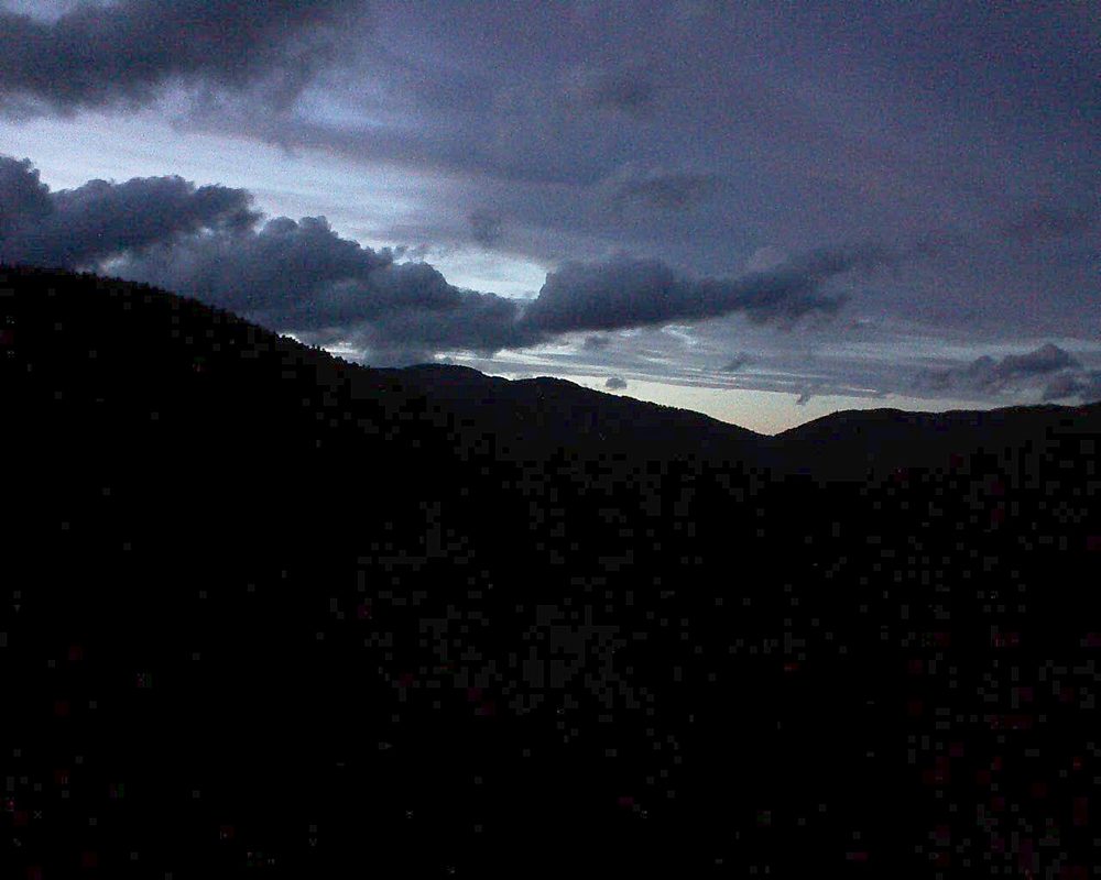 Le petit ballon vu depuis le Domaine Langmatt à Murbach le 13.08.2018 à 21:15 Le petit ballon (Alsace, Vosges) le 13.08.2018 à 21:15