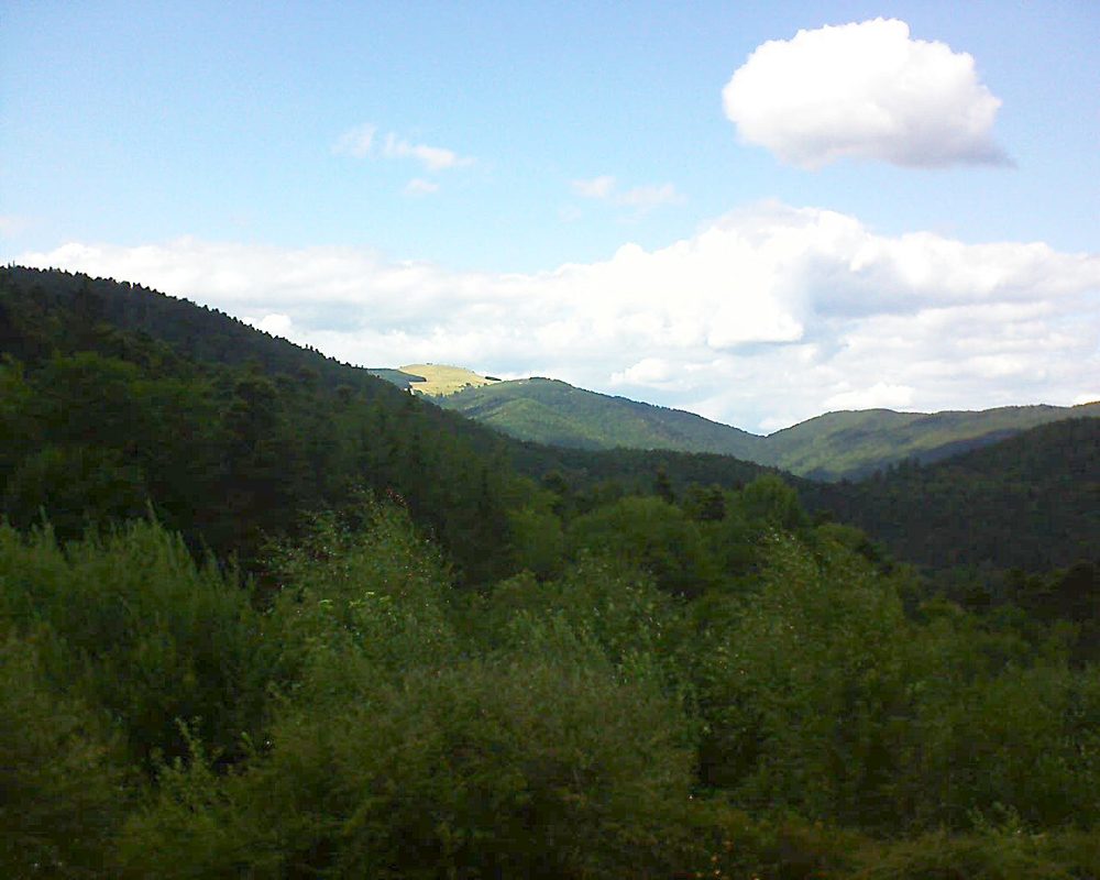 Le petit ballon vu depuis le Domaine Langmatt à Murbach le 14.08.2018 à 16:15 Le petit ballon (Alsace, Vosges) le 14.08.2018 à 16:15