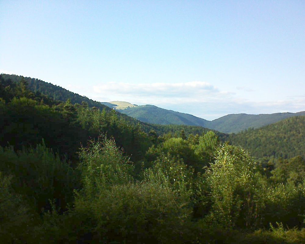 Le petit ballon vu depuis le Domaine Langmatt à Murbach le 14.08.2018 à 18:15 Le petit ballon (Alsace, Vosges) le 14.08.2018 à 18:15
