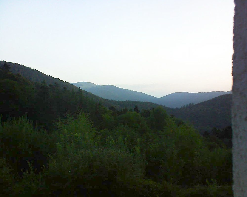 Le petit ballon vu depuis le Domaine Langmatt à Murbach le 15.08.2018 à 06:45 Le petit ballon (Alsace, Vosges) le 15.08.2018 à 06:45