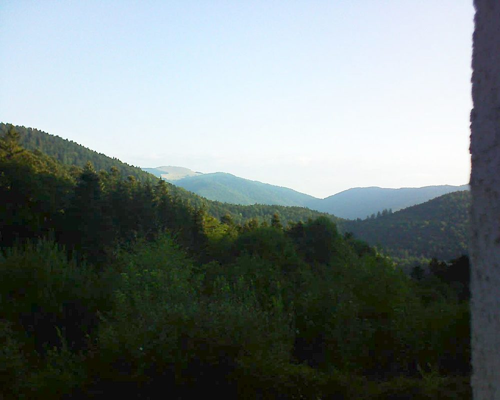 Le petit ballon vu depuis le Domaine Langmatt à Murbach le 15.08.2018 à 08:00 Le petit ballon (Alsace, Vosges) le 15.08.2018 à 08:00