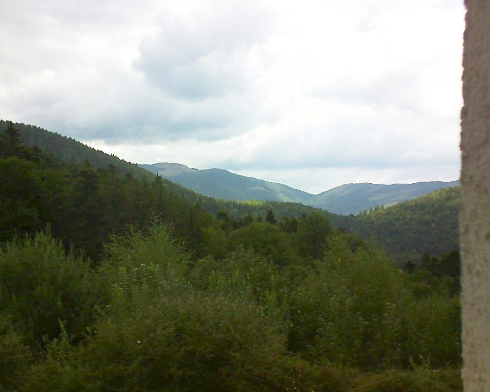 Le petit ballon vu depuis le Domaine Langmatt à Murbach le 15.08.2018 à 12:00 Le petit ballon (Alsace, Vosges) le 15.08.2018 à 12:00