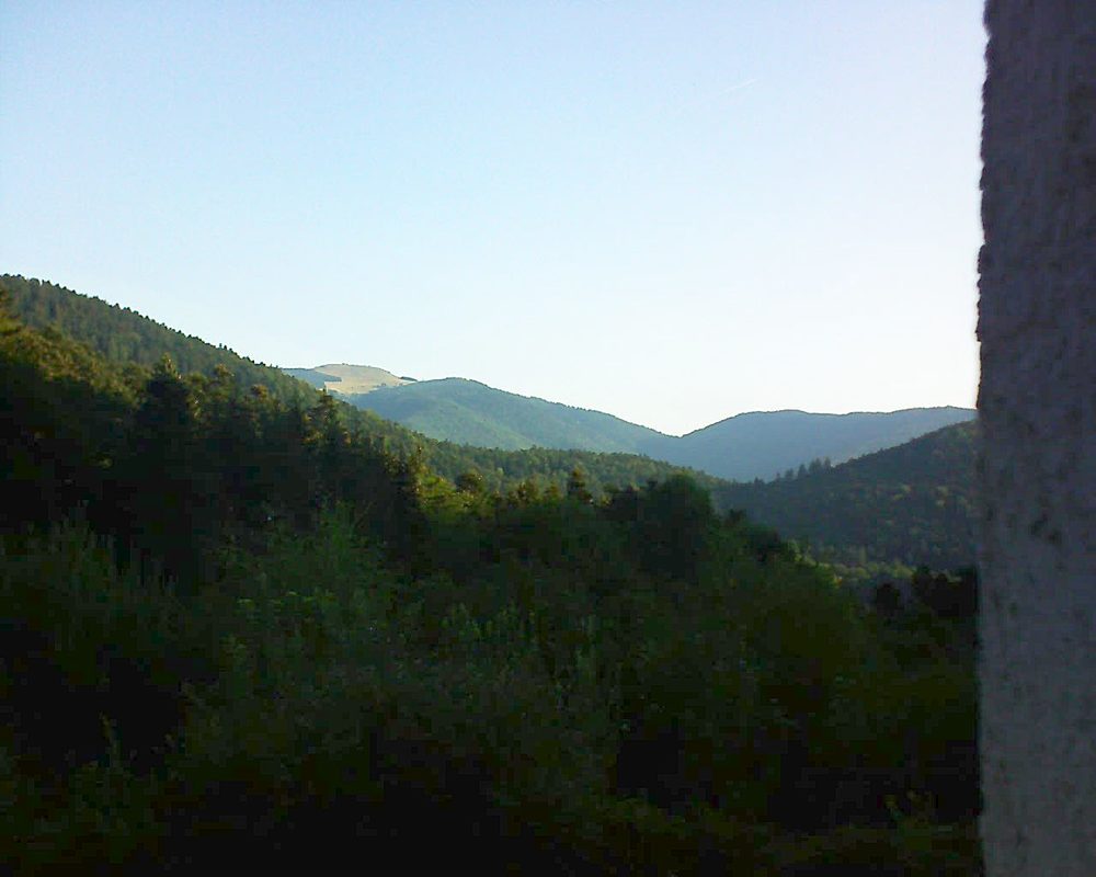 Le petit ballon vu depuis le Domaine Langmatt à Murbach le 16.08.2018 à 08:00 Le petit ballon (Alsace, Vosges) le 16.08.2018 à 08:00