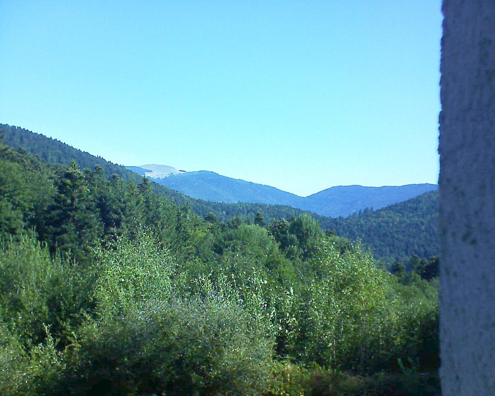 Le petit ballon vu depuis le Domaine Langmatt à Murbach le 16.08.2018 à 10:00 Le petit ballon (Alsace, Vosges) le 16.08.2018 à 10:00