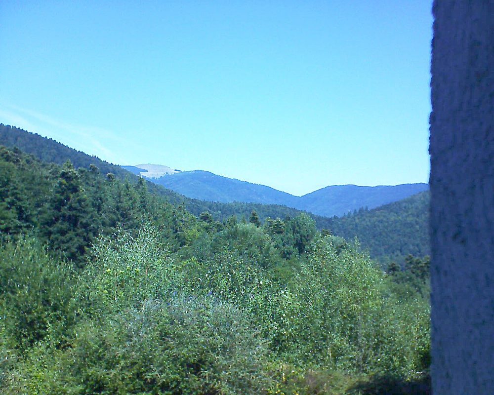 Le petit ballon vu depuis le Domaine Langmatt à Murbach le 16.08.2018 à 13:00 Le petit ballon (Alsace, Vosges) le 16.08.2018 à 13:00