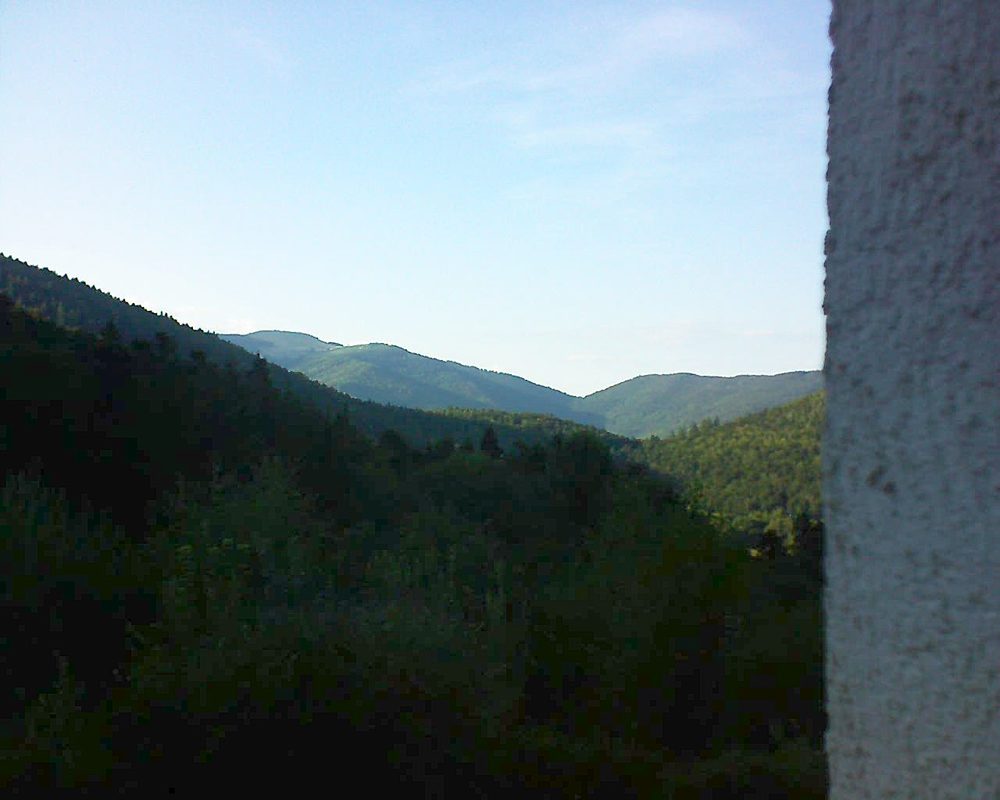Le petit ballon vu depuis le Domaine Langmatt à Murbach le 16.08.2018 à 18:45 Le petit ballon (Alsace, Vosges) le 16.08.2018 à 18:45