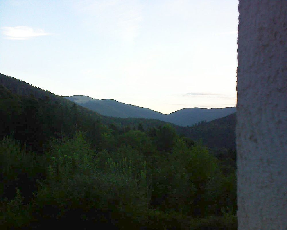 Le petit ballon vu depuis le Domaine Langmatt à Murbach le 17.08.2018 à 06:45 Le petit ballon (Alsace, Vosges) le 17.08.2018 à 06:45